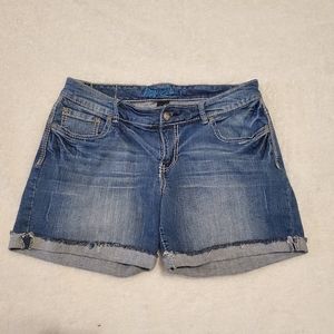 Ariya jean shorts
